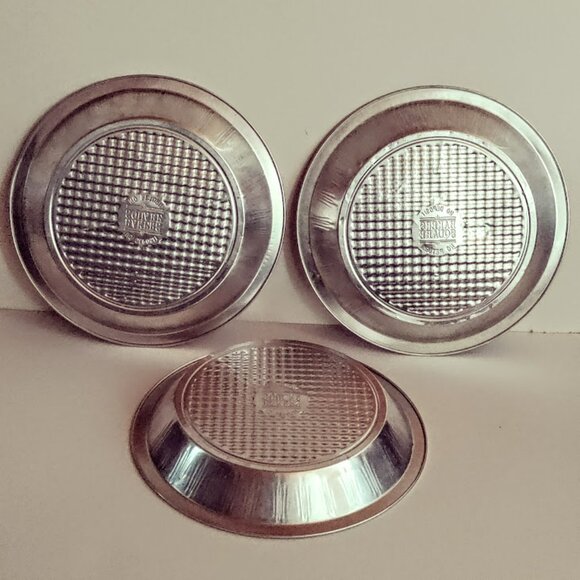 3 Vintage Bakers Square Embossed Aluminum Pie Pan - Picture 5 of 5